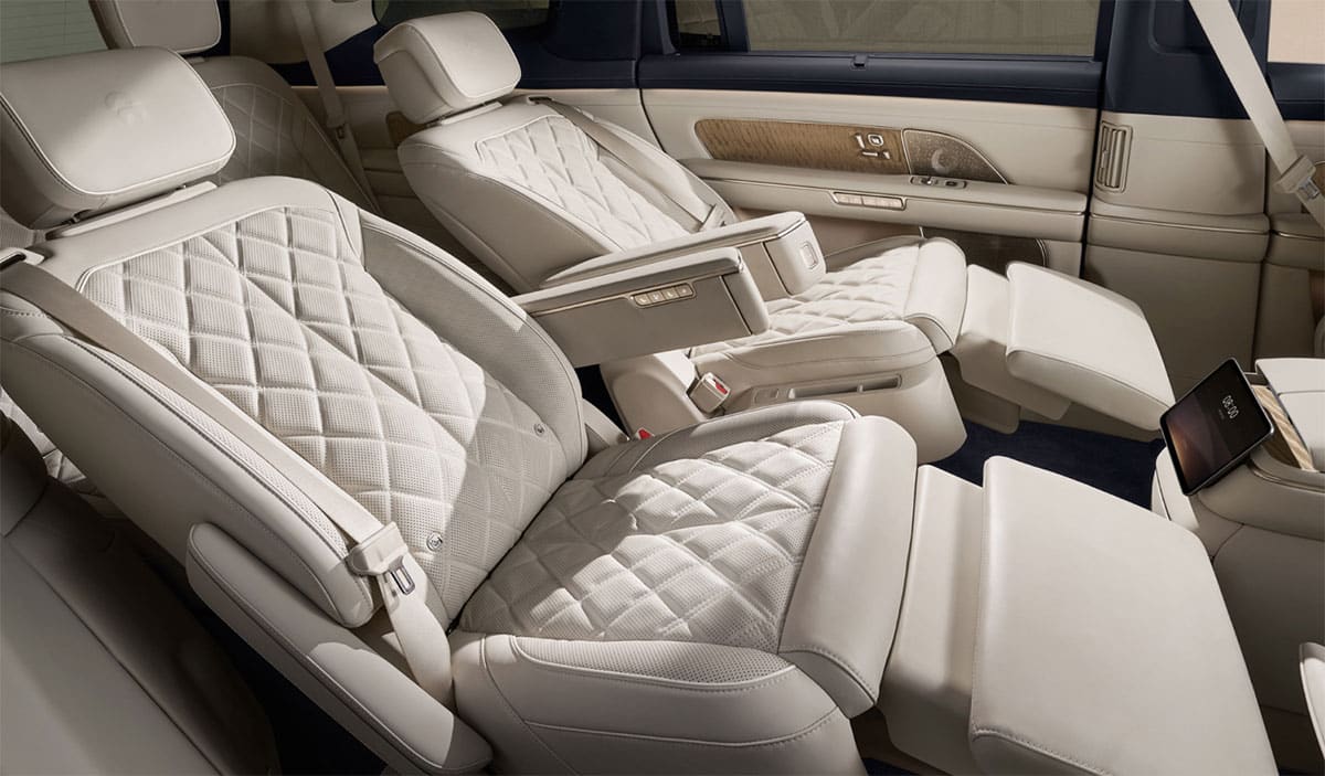 Nio debuts 3rd-gen ES8 large SUV with aggressive pricing for pre-sales