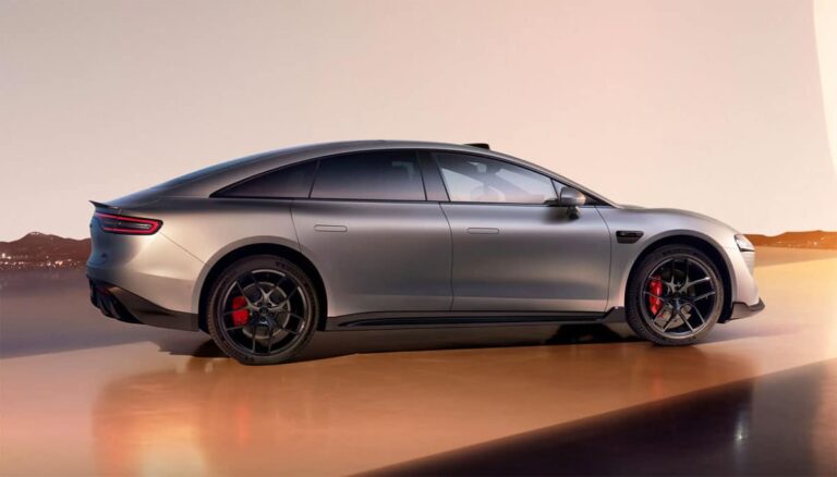 Huawei-backed Luxeed updates 2 EV models to target bigger market share