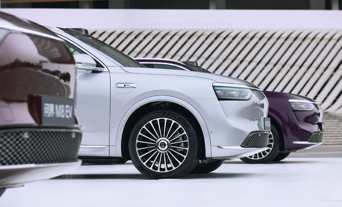 Huawei-backed Aito launches BEV variant of M8 SUV, secures 7,000 orders in 2 hours