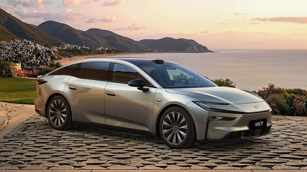 Toyota to ramp up EV bet in China with 5.1-meter bZ7 sedan