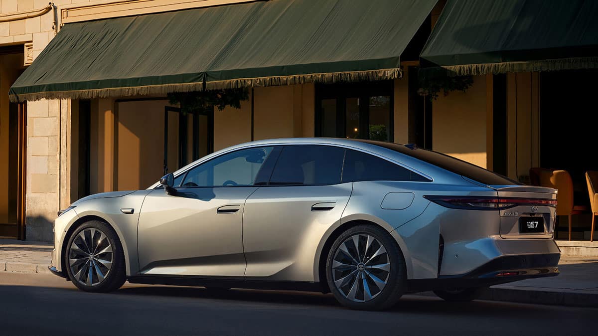 Toyota to ramp up EV bet in China with 5.1-meter bZ7 sedan