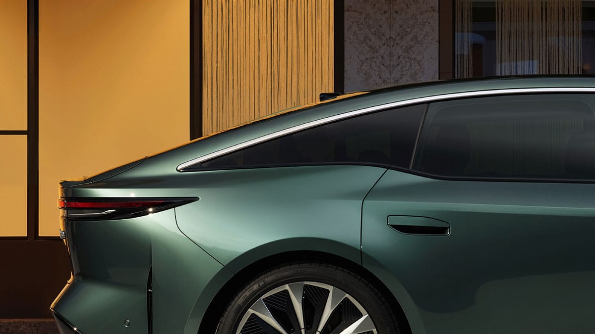 Toyota to ramp up EV bet in China with 5.1-meter bZ7 sedan