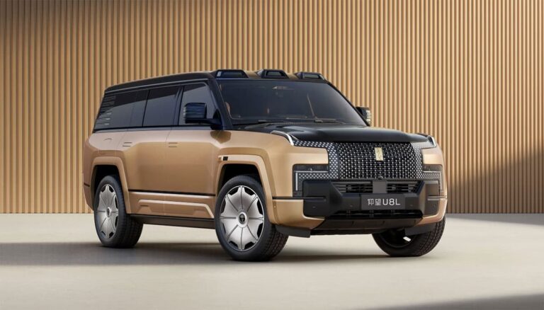 BYD Yangwang launches U8L luxury SUV, starting at $179,690