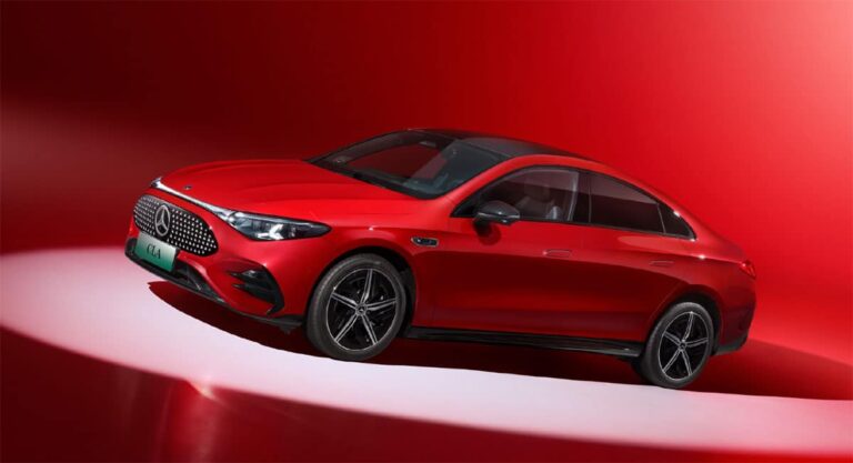 Mercedes, Momenta tie up to develop driver-assist system for China