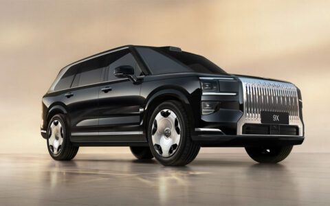 Zeekr launches 9X luxury hybrid SUV: Starting at $65,440, orders surpass 10,000 units within 13 minutes
