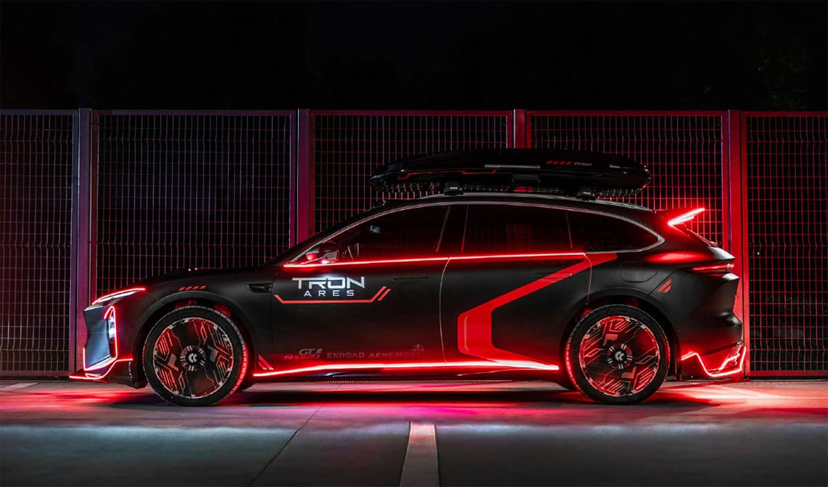 Nio launches limited-edition black-themed ET5 Touring limited to 555 units