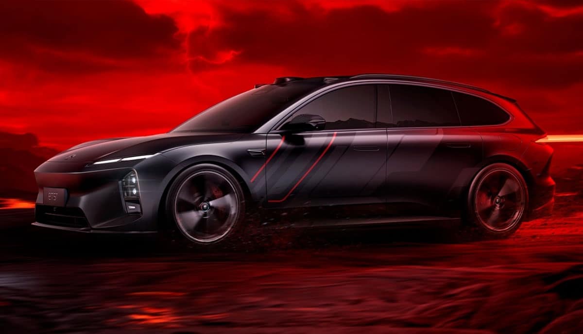 Nio launches limited-edition black-themed ET5 Touring limited to 555 units