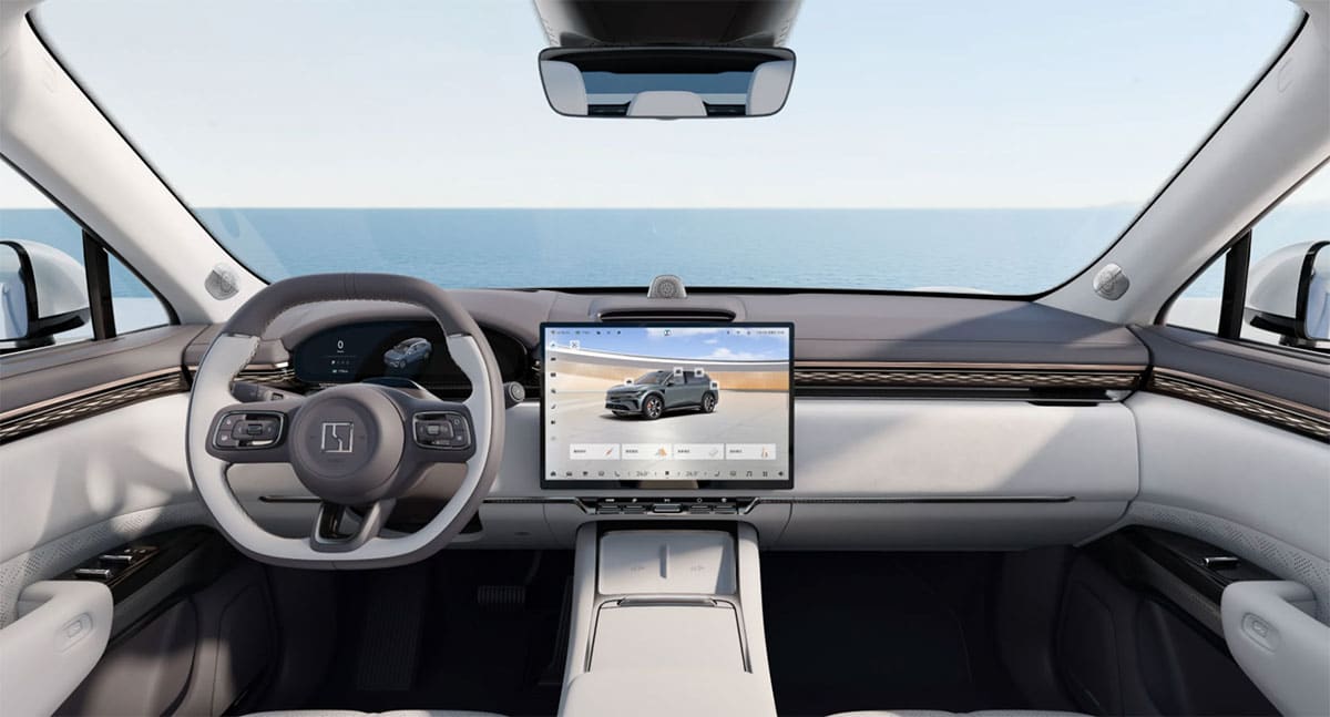 Zeekr launches updated 7X SUV: Built on 900-volt architecture, charges from 10% to 80% in 10 minutes