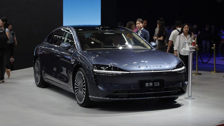 China NEV sales hit new record of 1.715 million units in Oct, CAAM data show