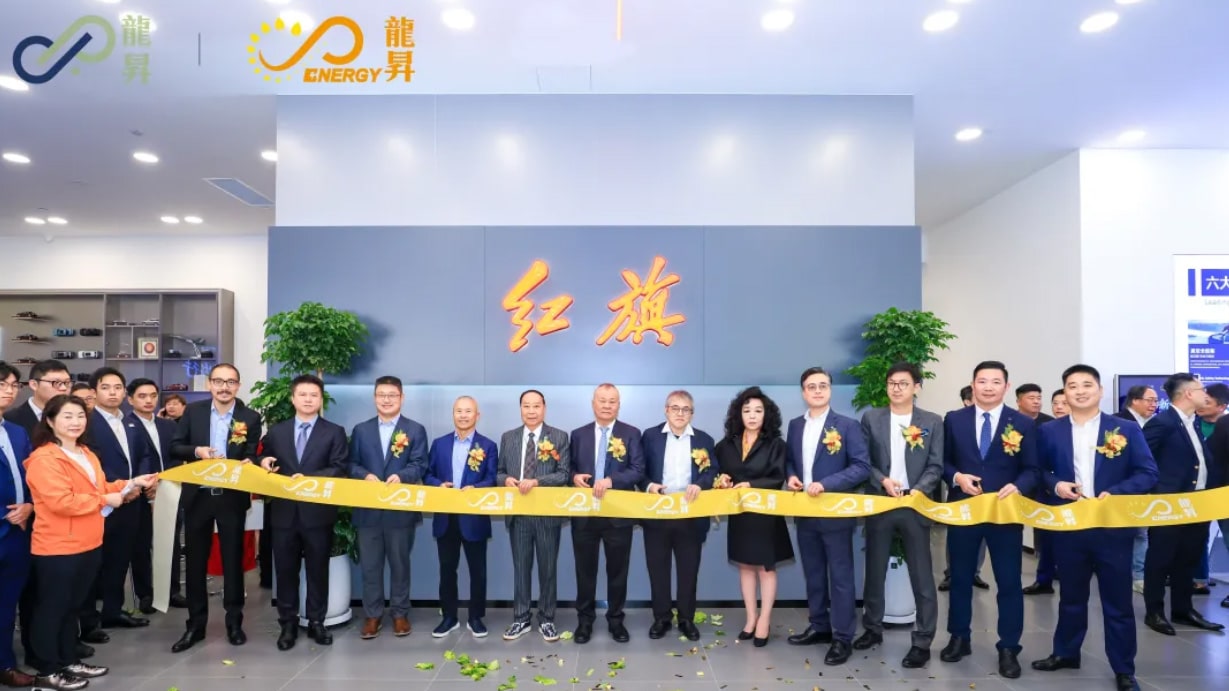 CATL and partners unveil right-hand-drive taxi supporting battery swap in Hong Kong