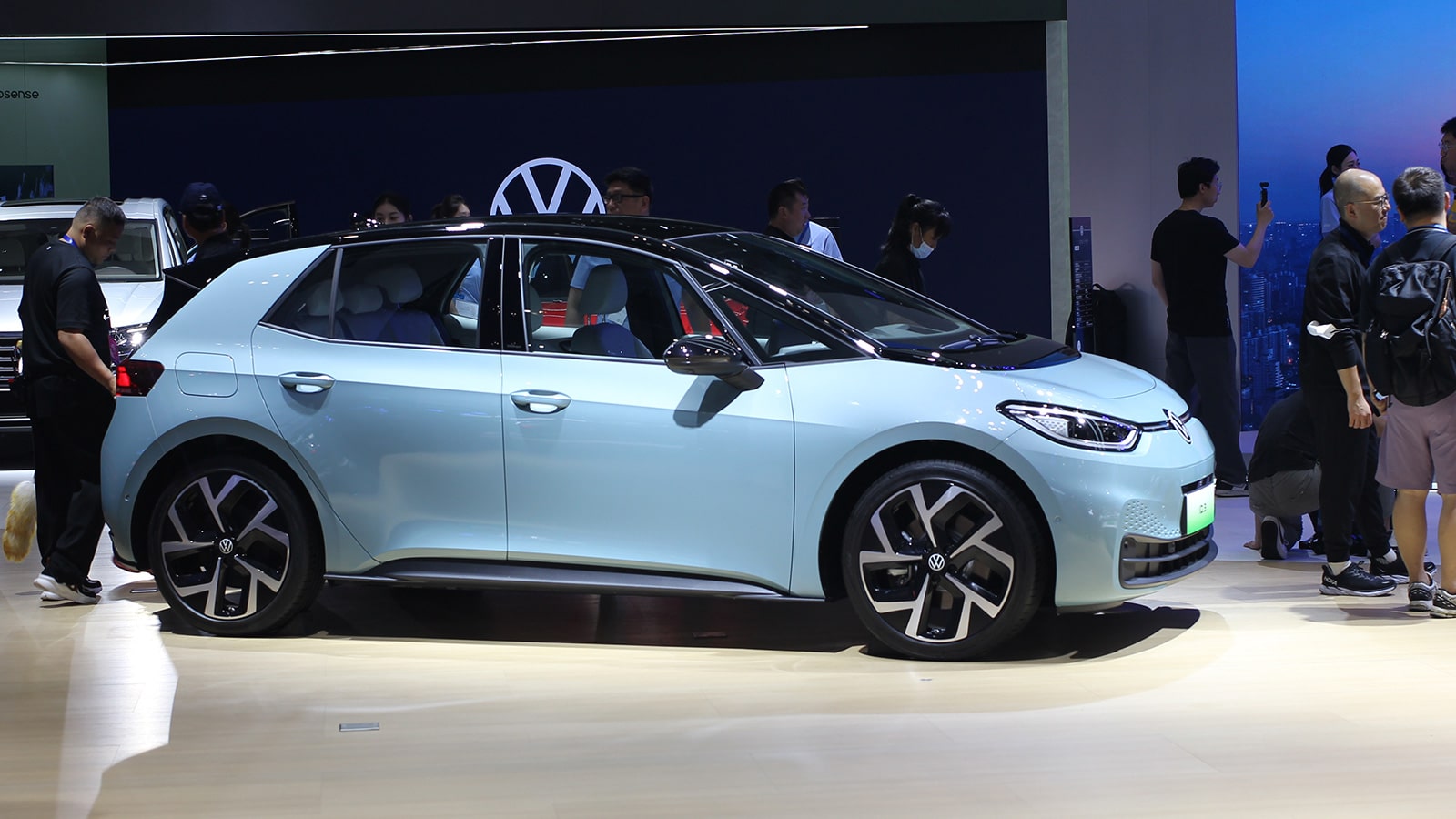 China NEV retail sales in Dec 1-21 rise 1% year-on-year to 788,000 units