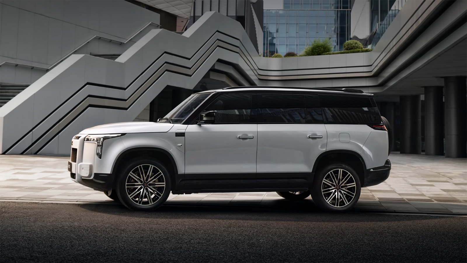 Rox Motor launches Rox Adamas SUV in China, starting at ,800