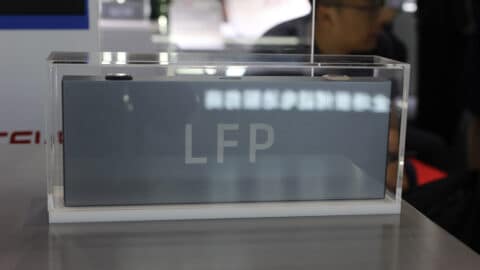 China mandates EV batteries must remain with vehicles upon scrapping