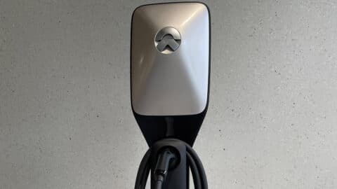China's EV charging plugs surpass 20 million