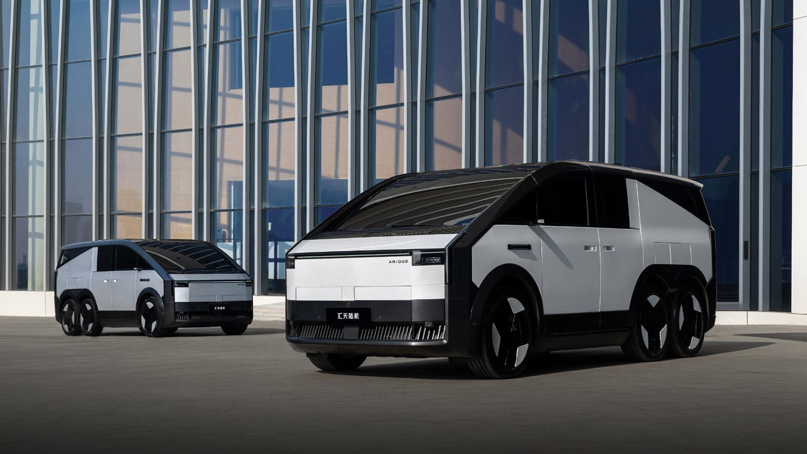The carrier vehicle for Xpeng Aridge's modular flying car.