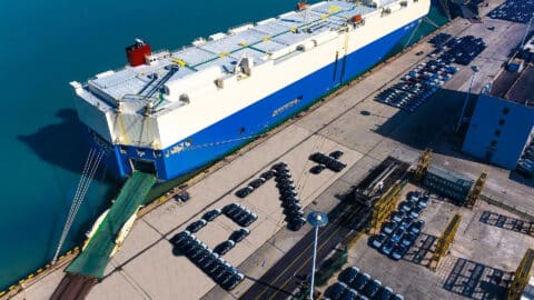 Xpeng begins large-scale shipments of updated P7+ to overseas markets