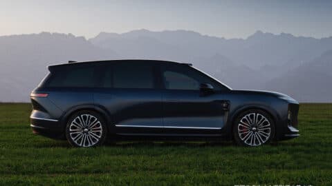 Nio nears 70,000th delivery of 3rd-gen ES8 as premium SUV momentum continues