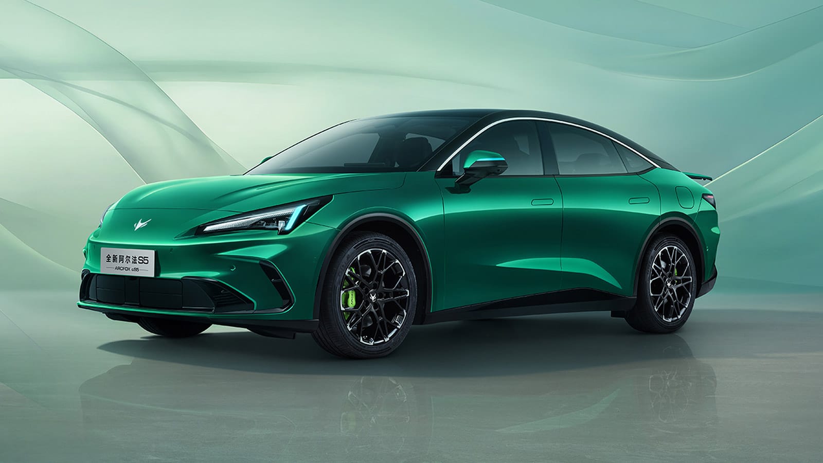 Arcfox starts updated Alpha S5 pre-sales amid turnaround push