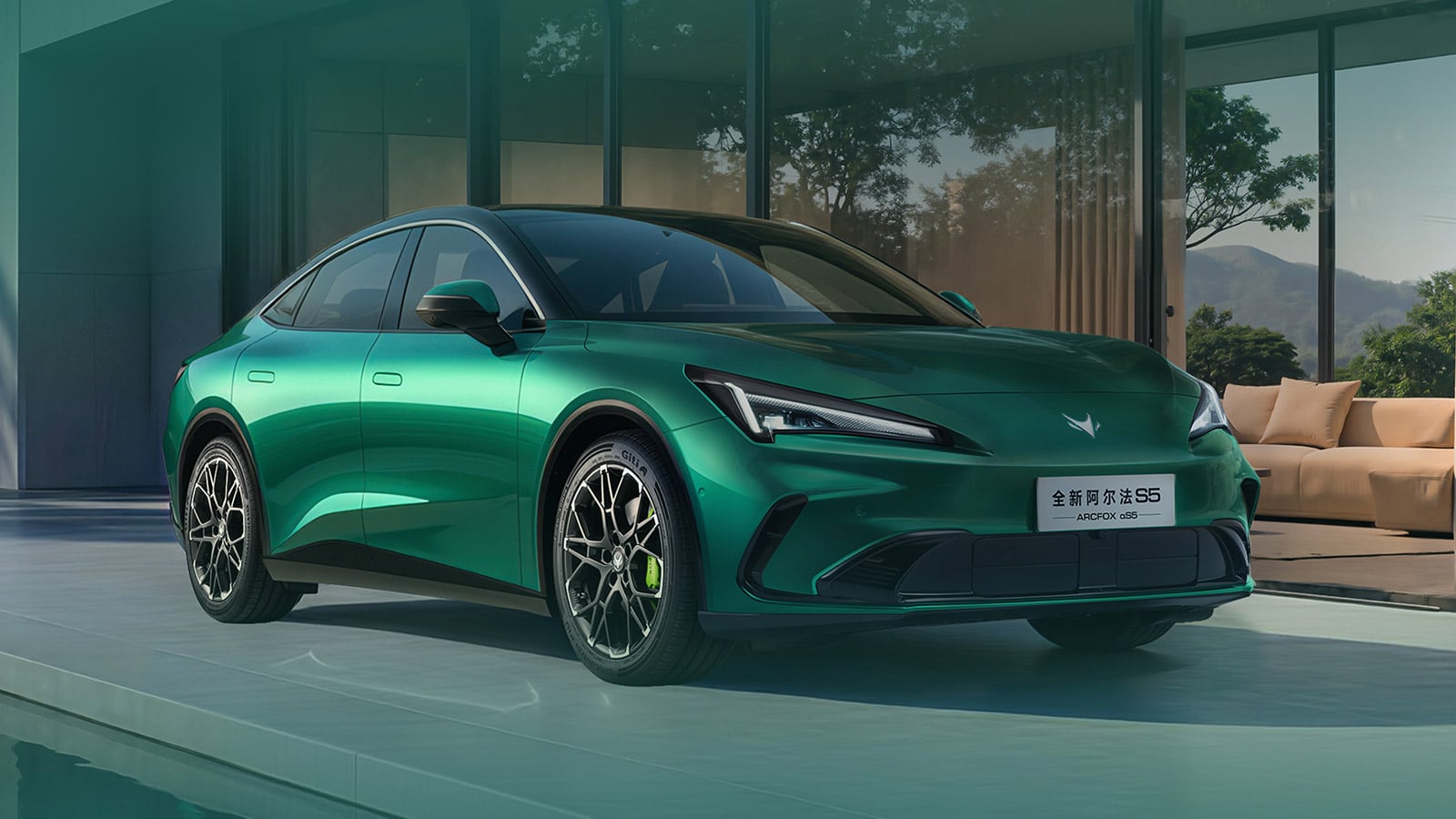 Arcfox's updated Alpha S5.